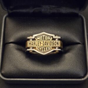 Harley-Davidson Men's Gold and Black Ring